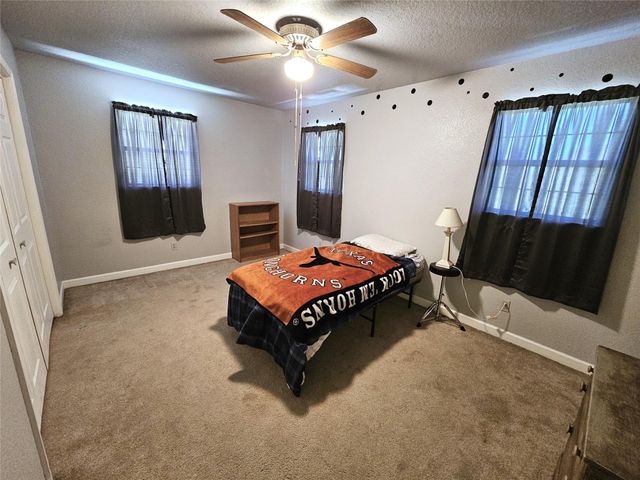 5100 Warpath Street, Alvin, TX 77511