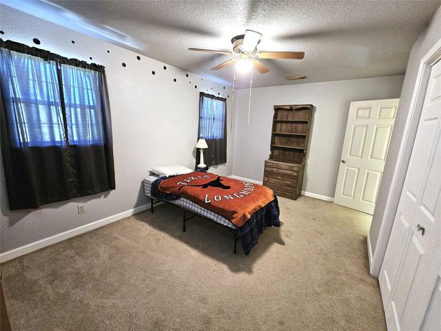 5100 Warpath Street, Alvin, TX 77511