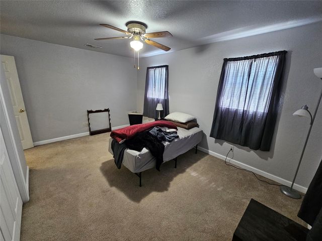 5100 Warpath Street, Alvin, TX 77511