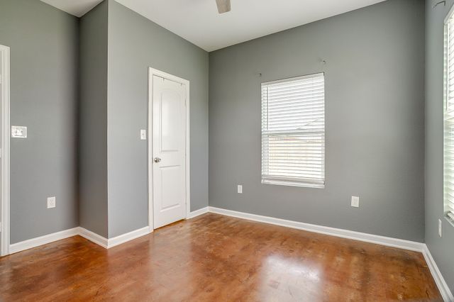 604 S Aquilla Street, Itasca, TX 76055