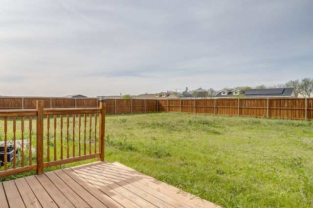 604 S Aquilla Street, Itasca, TX 76055