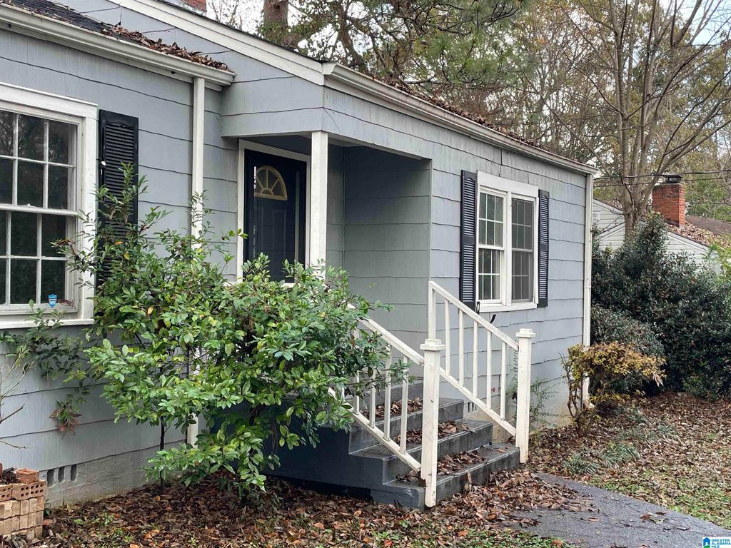 616 CAMP CIRCLE, Birmingham, AL 35215