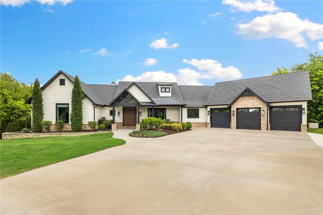 260 W Brown Road, Cave Springs, AR 72718