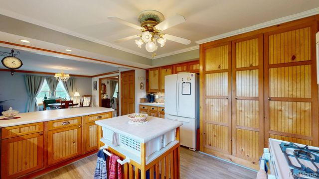 3733 N Hoover Avenue, Hamilton Township, MI 48624