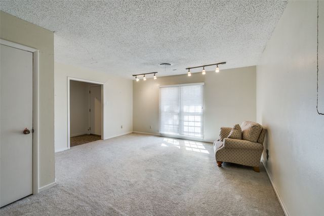 5613 Westcreek Drive, Fort Worth, TX 76133