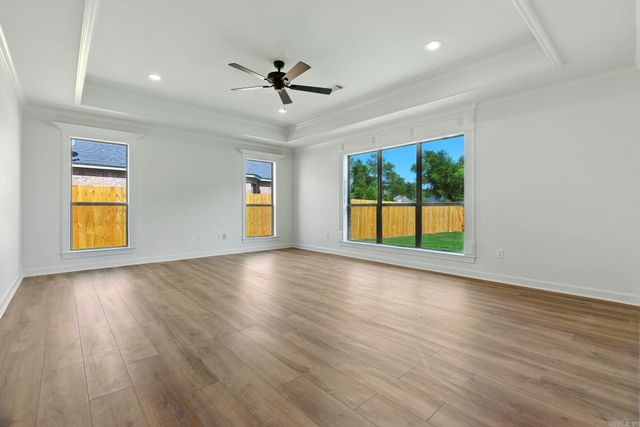 305 Maranes Circle, Maumelle, AR 72113