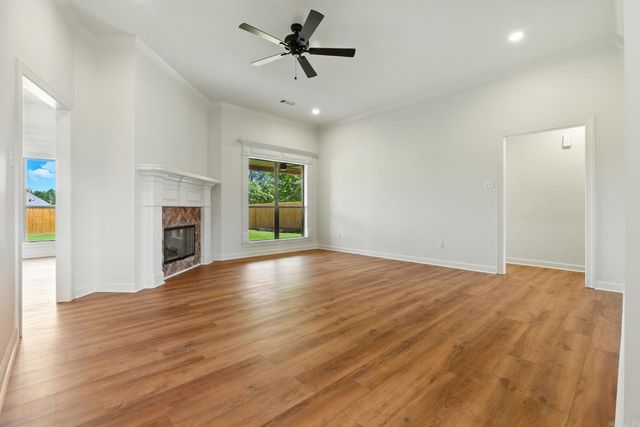 305 Maranes Circle, Maumelle, AR 72113