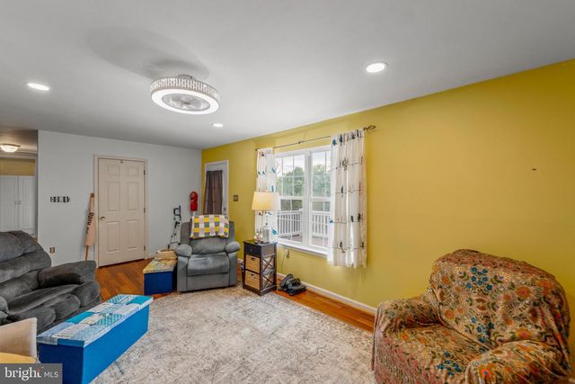 434 KING DAVID DR, Linden, VA 22642