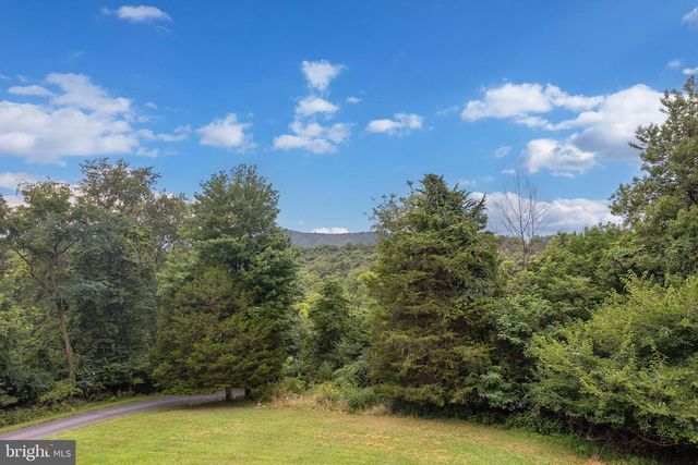 434 KING DAVID DR, Linden, VA 22642