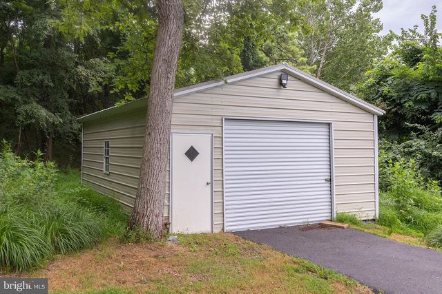 434 KING DAVID DR, Linden, VA 22642