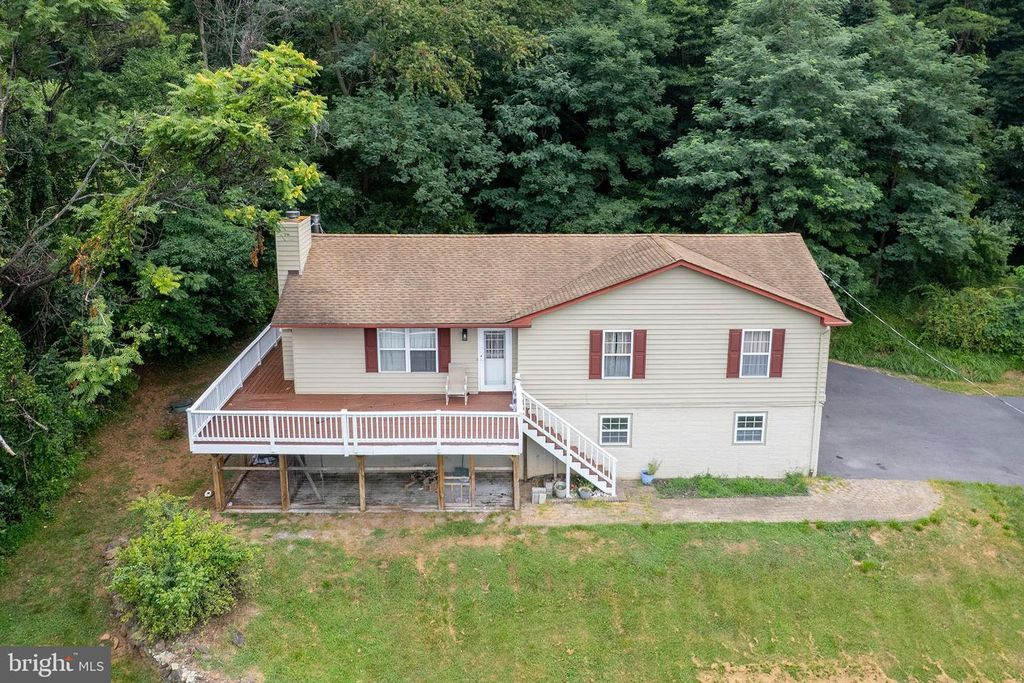 434 KING DAVID DR, Linden, VA 22642