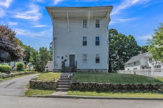 10 Foster 1, Webster, MA 01570