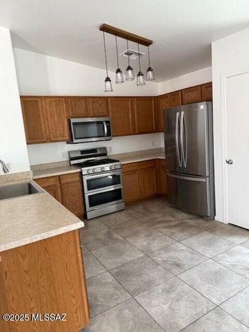 11117 W Golden Willow Drive, Marana, AZ 85653