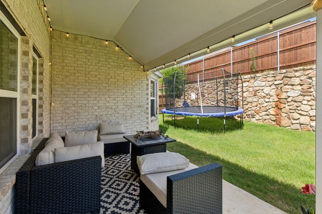 313 Corral Acres Way, Fort Worth, TX 76120