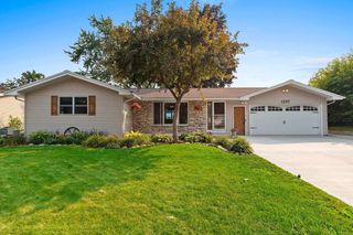 1297 CIRCLE DRIVE, Green Bay, WI 54313