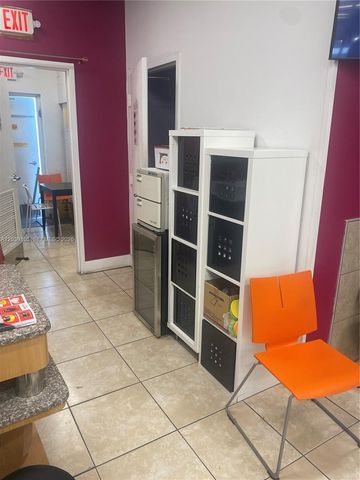 1527 Alton Road, Miami Beach, FL 33139