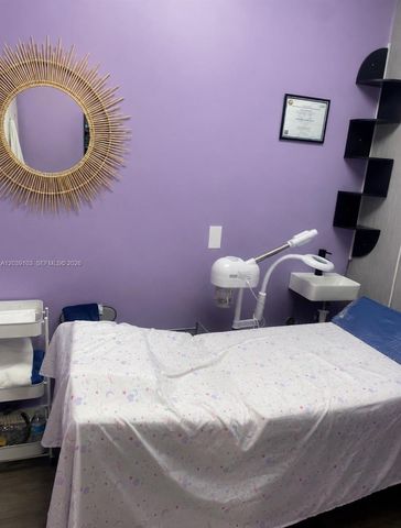 1527 Alton Road, Miami Beach, FL 33139