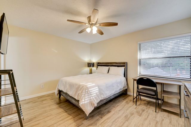 2910 SW Port St Lucie Boulevard, Port St. Lucie, FL 34953, Port St Lucie, FL 34953