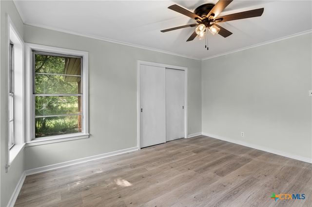 1412 E Leon Street, Gatesville, TX 76528