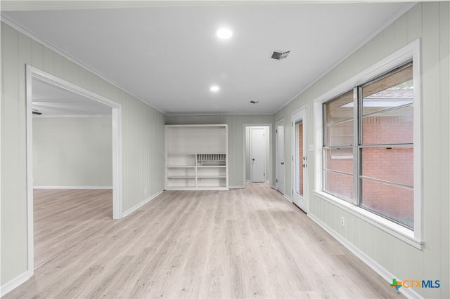1412 E Leon Street, Gatesville, TX 76528