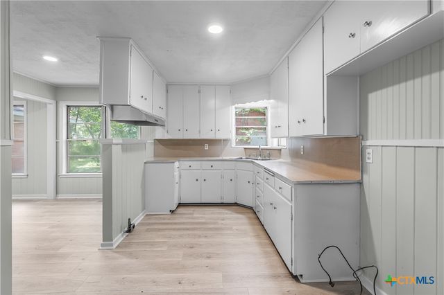 1412 E Leon Street, Gatesville, TX 76528