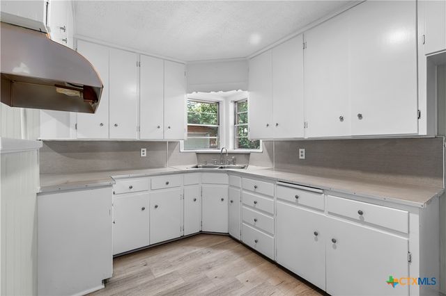 1412 E Leon Street, Gatesville, TX 76528