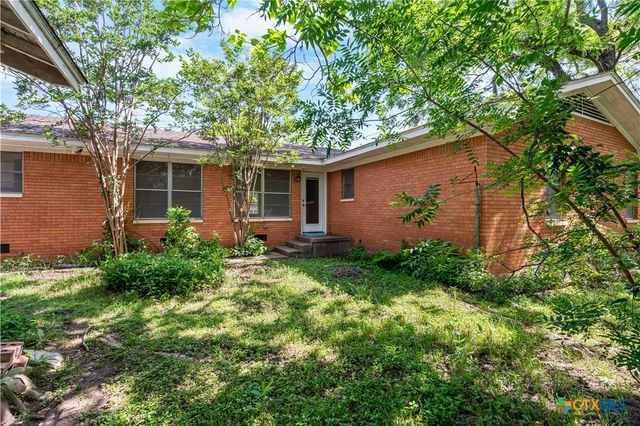 1412 E Leon Street, Gatesville, TX 76528