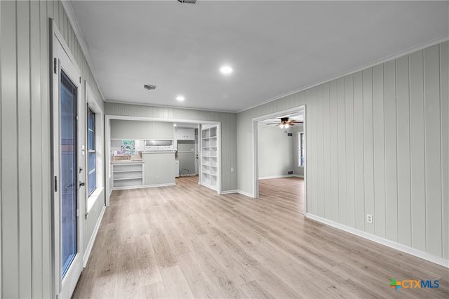 1412 E Leon Street, Gatesville, TX 76528
