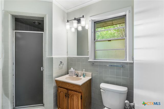 1412 E Leon Street, Gatesville, TX 76528