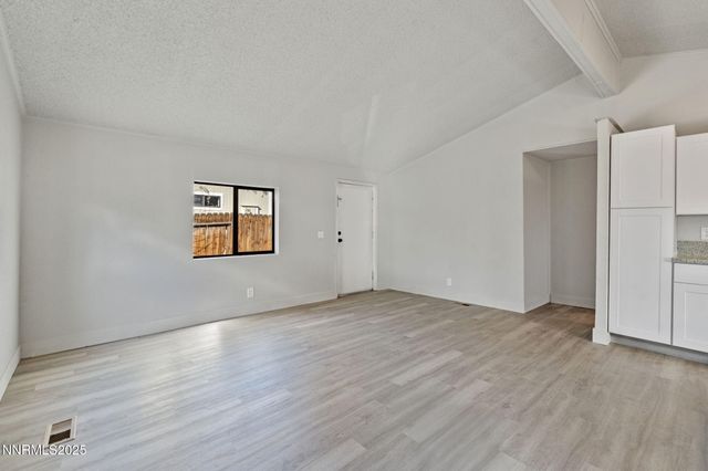 2720 Dahlia Way, Reno, NV 89512