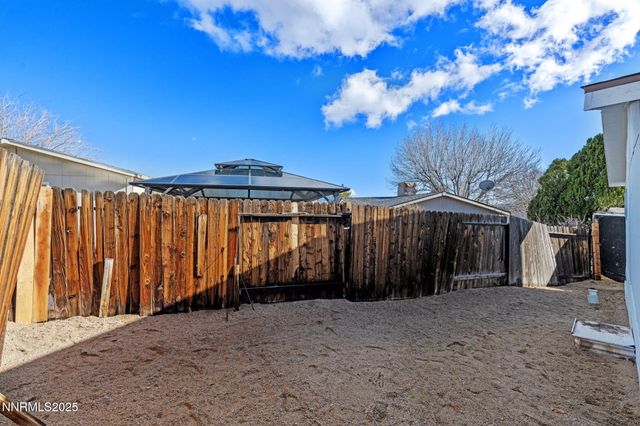 2720 Dahlia Way, Reno, NV 89512