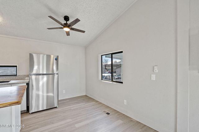 2720 Dahlia Way, Reno, NV 89512