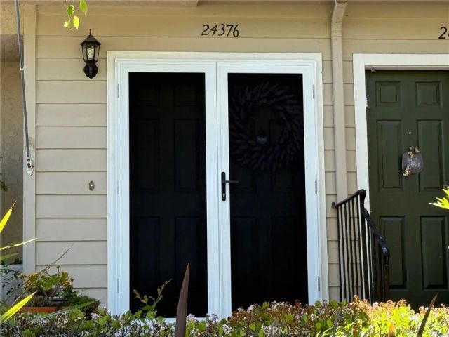 24376 Larchmont Court, Laguna Hills, CA 92653