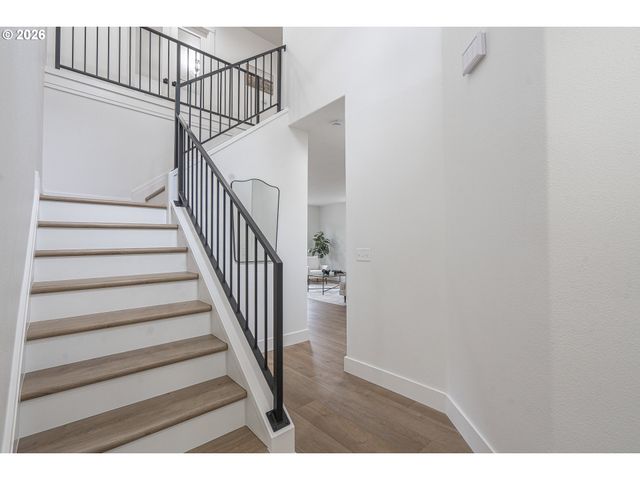 17350 ASHLEY Ct, Lake Oswego, OR 97035