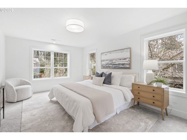 17350 ASHLEY Ct, Lake Oswego, OR 97035