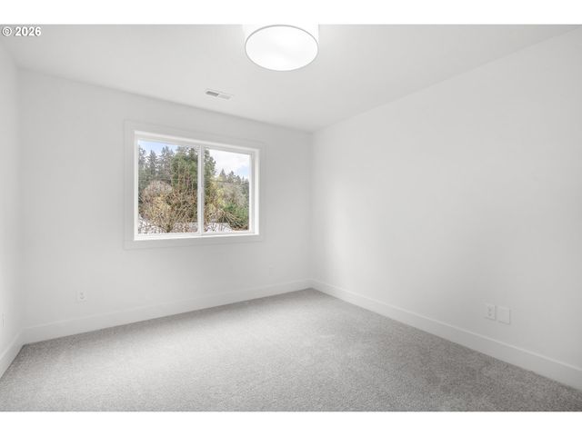 17350 ASHLEY Ct, Lake Oswego, OR 97035