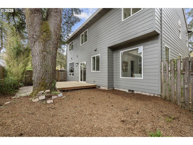 17350 ASHLEY Ct, Lake Oswego, OR 97035