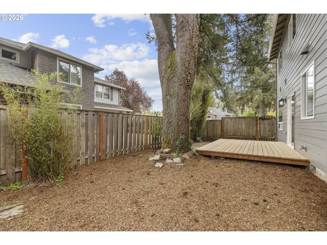 17350 ASHLEY Ct, Lake Oswego, OR 97035