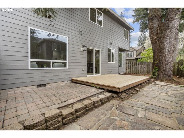 17350 ASHLEY Ct, Lake Oswego, OR 97035