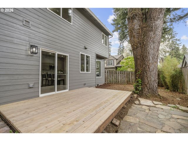 17350 ASHLEY Ct, Lake Oswego, OR 97035