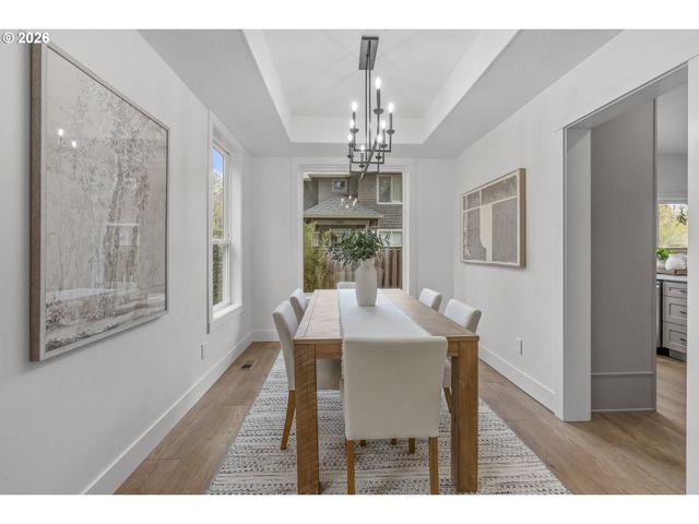 17350 ASHLEY Ct, Lake Oswego, OR 97035