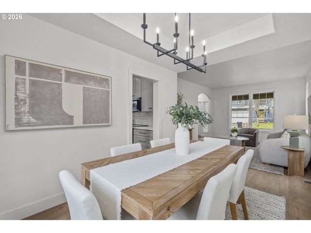 17350 ASHLEY Ct, Lake Oswego, OR 97035