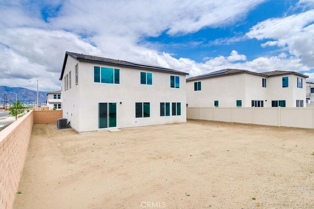 873 Railway Lane, Redlands, CA 92374
