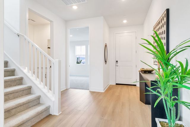 873 Railway Lane, Redlands, CA 92374