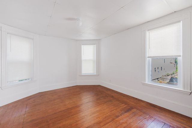 15 Mclellan St, Boston, MA 02121