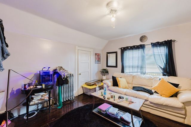 15 Mclellan St, Boston, MA 02121
