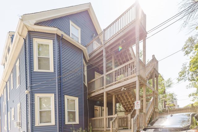 15 Mclellan St, Boston, MA 02121
