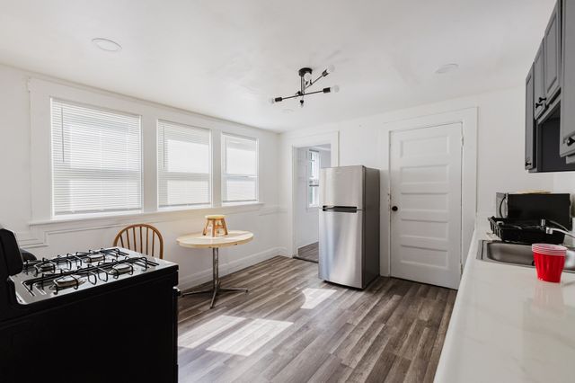 15 Mclellan St, Boston, MA 02121