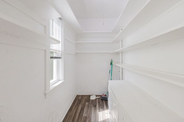 15 Mclellan St, Boston, MA 02121