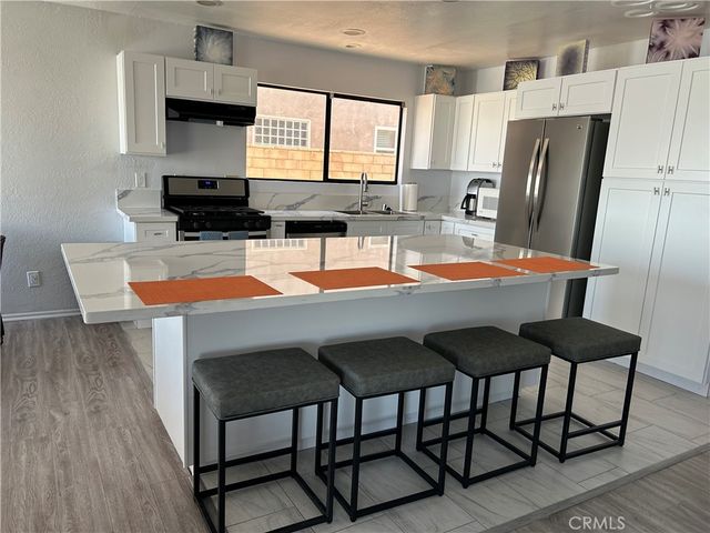 13915 Spring Valley Pkwy, Victorville, CA 92395